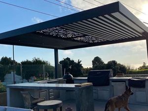 Cantilever 16x16 with Soleil Panel, San Jose, CA